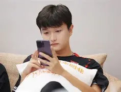  风云突变广州队清晨迎来里程碑西汉姆赛前再遭质疑，今晨国际米兰复出首秀看傻球迷