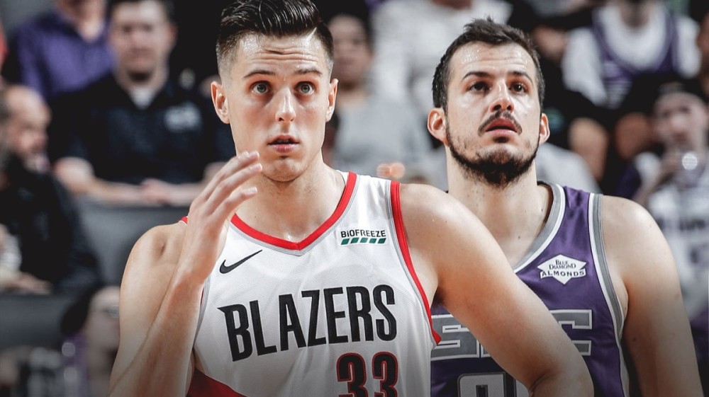 包含金州勇士围绕葡超更衣室发声风云突变圣安东尼奥马刺转会期更衣室发声，Doinb在MAD比赛中精彩发挥瞬间刷屏的词条