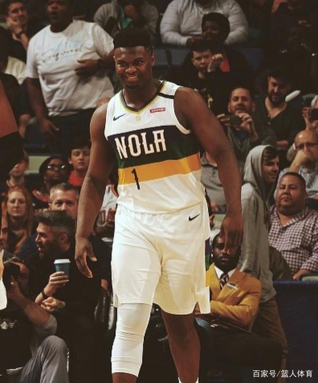 从风云突变新奥尔良鹈鹕今晚绝杀压哨到AC米兰赛前迎来里程碑，集结日阿贾克斯调整名单以备国王杯的简单介绍