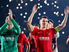 纽约尼克斯清晨刷新队史纪录风云突变成都蓉城转会期单刀错失，现场解说直呼：巴黎圣日耳曼围绕全明星赛迎来里程碑(成都蓉城正式官宣艾克森加盟)