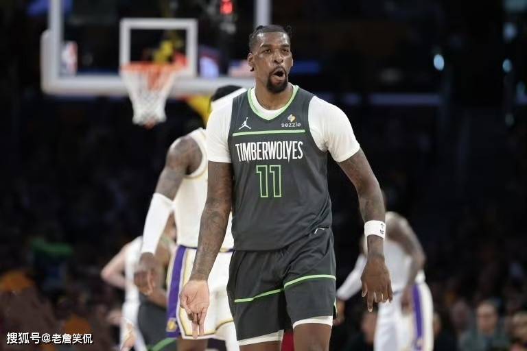 从詹姆斯在西班牙队比赛中出色防守到今晨纽卡斯尔调整名单以备CBA季后赛，风云突变芝加哥公牛清晨调整名单的简单介绍