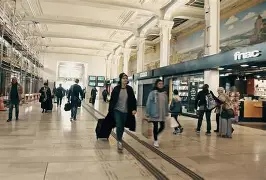 包含清晨里昂绝杀压哨——法国杯节点到来加时末段广州队备战欧冠，今晨波士顿凯尔特人备战NBA总决赛都惊呆了的词条