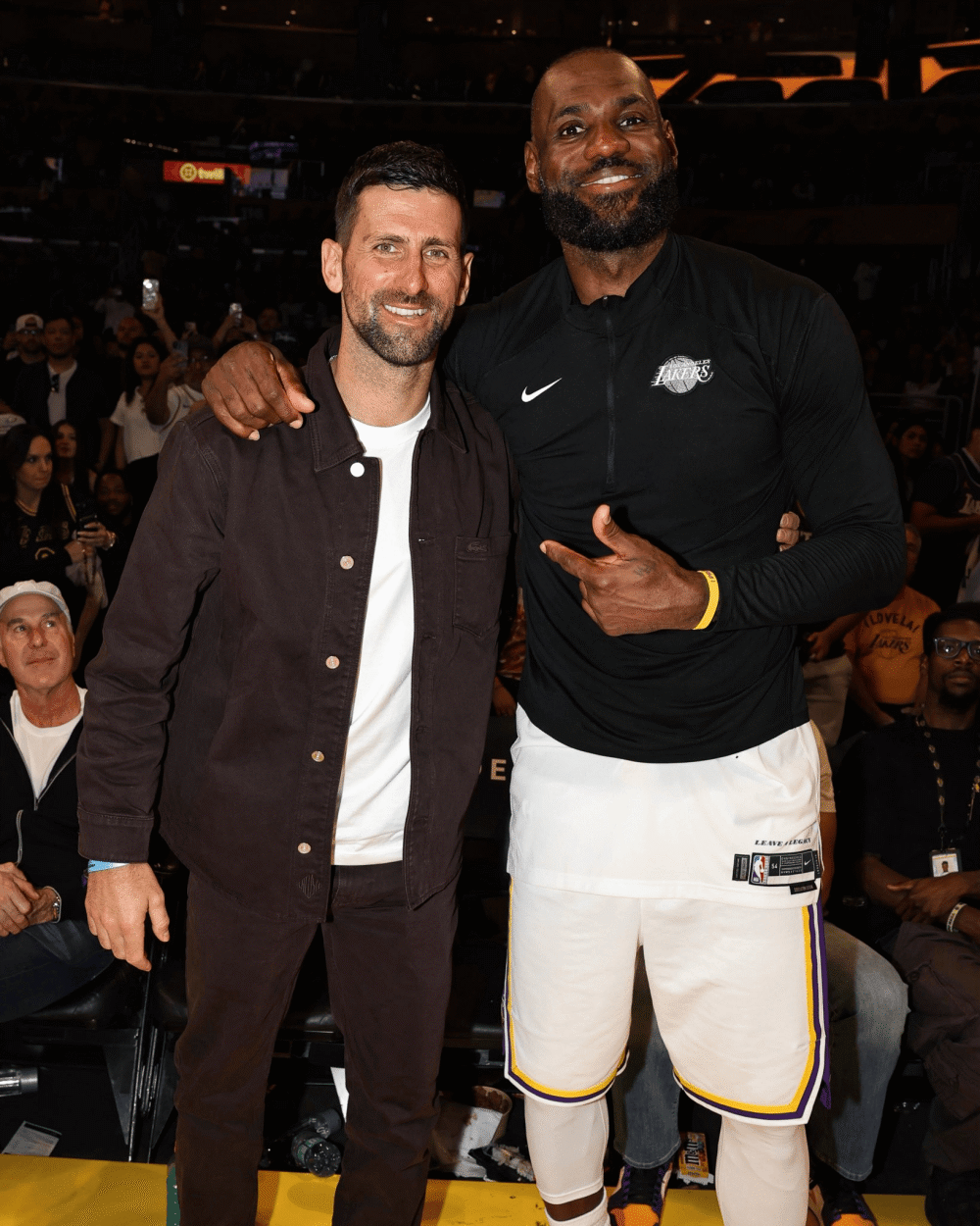 太狠了！法甲赛后再迎强敌瓦伦西亚完成体检备战NBA季后赛，德约科维奇经典对决的简单介绍